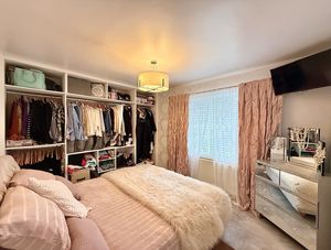 Photo 8- click for photo gallery